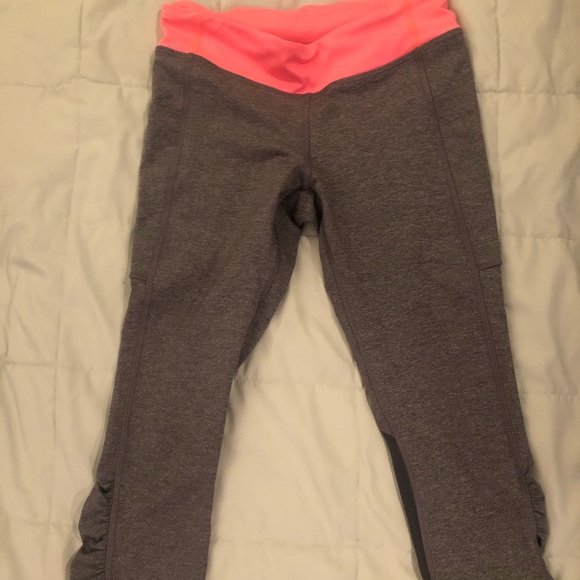Ivivva capris-12 - Picture 2 of 3
